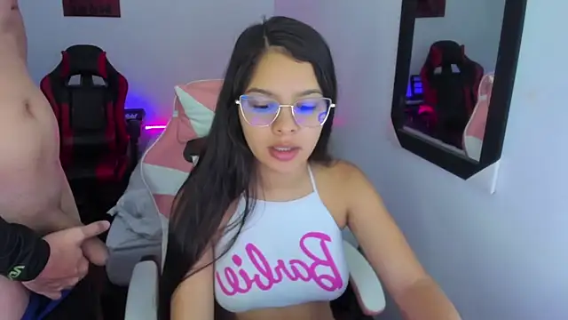 jessi and boy online show from 7, 1, 2026