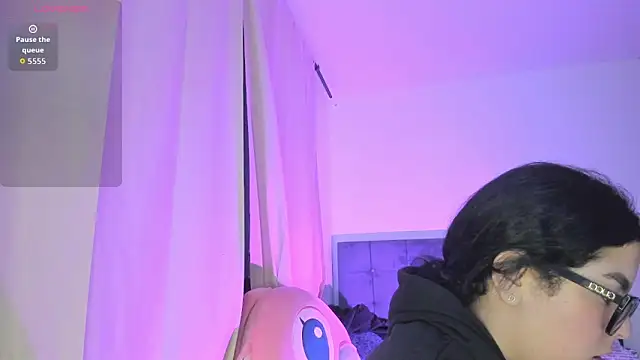 Kylie2211 online show from 11, 6, 2026