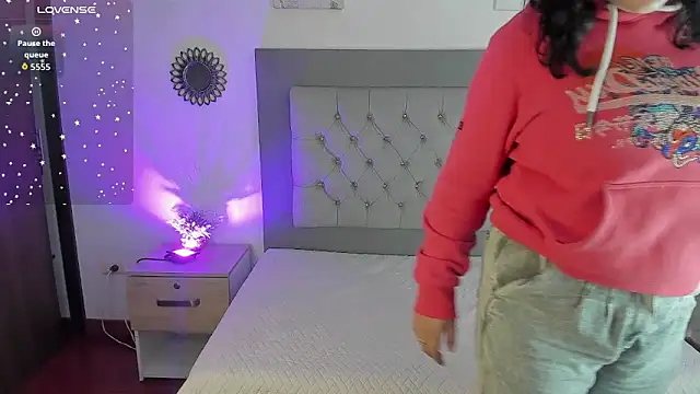 Kylie2211 online show from 22, 9, 2025