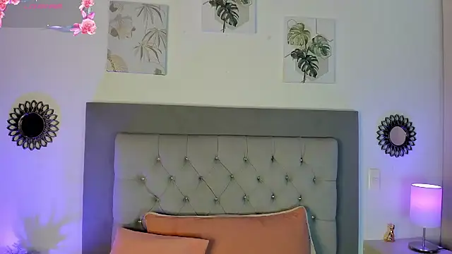 Kylie2211 online show from 2, 10, 2025