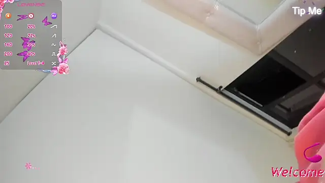 Kylie2211 online show from 2, 10, 2025