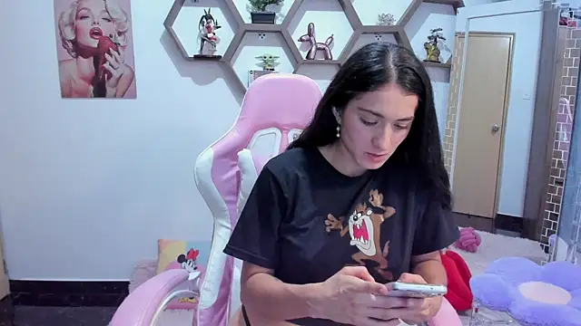 SharonSander online show from 7, 5, 2026