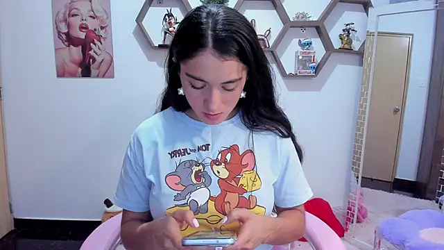 SharonSander online show from 7, 4, 2026