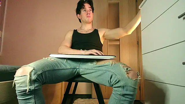 ChristianLevine  online show from 8, 7, 2026