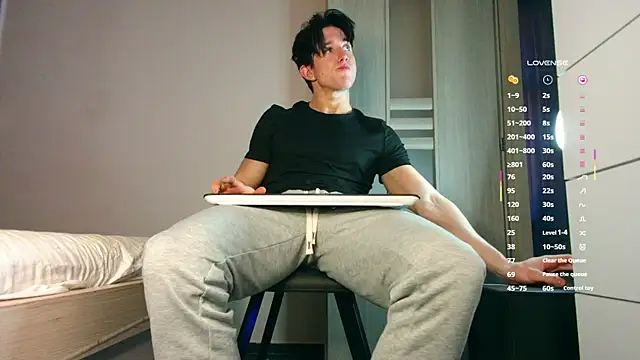 ChristianLevine  online show from 20, 12, 2025