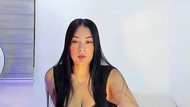 bella hadid1  online show from 4, 3, 2026