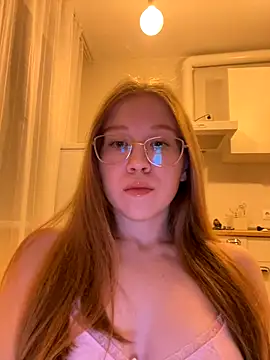 Eva Weyne online show from 14, 11, 2025