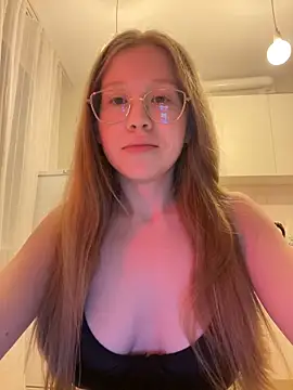 Eva Weyne online show from 7, 3, 2025