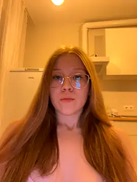 Eva Weyne online show from 8, 10, 2025