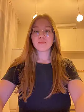 Eva Weyne online show from 4, 11, 2025