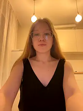 Eva Weyne online show from 15, 9, 2025