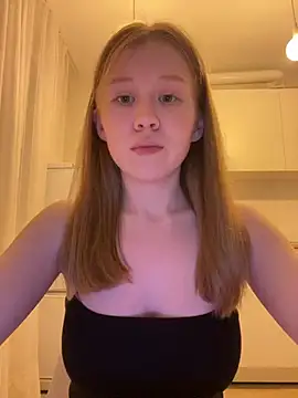 Snapshot of Eva_Weyne chatting on 9, 5, 2026 Eva Weyne online show from 9, 5, 2026