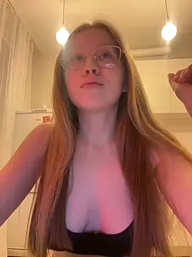 Eva Weyne online show from 20, 2, 2025