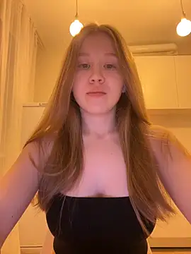 Eva Weyne online show from 4, 12, 2025