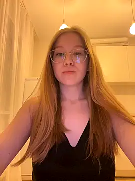 Eva Weyne online show from 30, 10, 2025