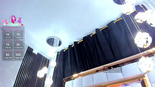 SarayRoyse online show from 13, 11, 2025