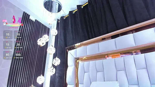 SarayRoyse online show from 1, 4, 2026