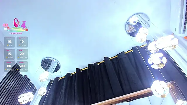 SarayRoyse online show from 6, 3, 2026