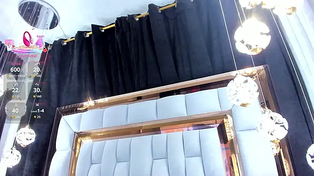 SarayRoyse online show from 23, 9, 2025