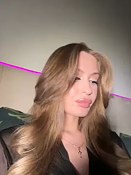 Sweet  Milly online show from 11, 4, 2026