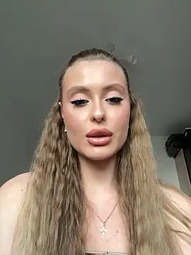 Sweet  Milly online show from 18, 5, 2026