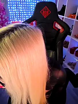 MariellaSun  online show from 16, 12, 2025