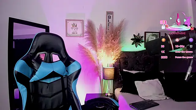 devlin violett online show from 23, 3, 2025