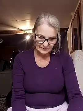 irinamaux online show from 28, 10, 2025