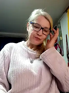 irinamaux online show from 9, 4, 2026