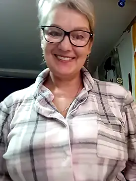 irinamaux online show from 22, 5, 2026