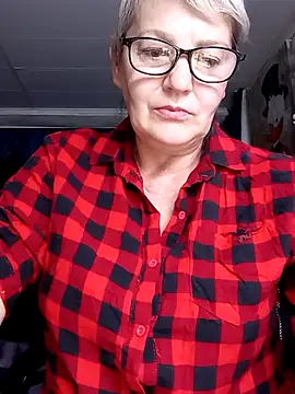 irinamaux online show from 11, 6, 2026