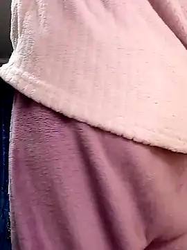 irinamaux online show from 2, 4, 2026