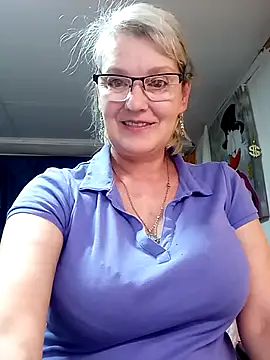 irinamaux online show from 6, 5, 2026