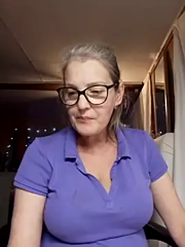 irinamaux online show from 30, 10, 2025