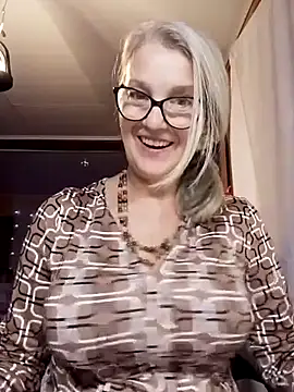 irinamaux online show from 8, 11, 2025