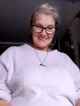 irinamaux online show from 2, 7, 2026