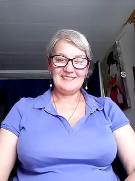 irinamaux online show from 27, 6, 2026