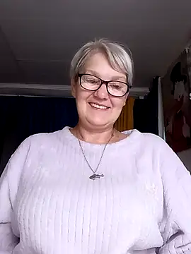 irinamaux online show from 10, 7, 2026