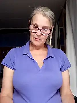 irinamaux online show from 3, 10, 2025