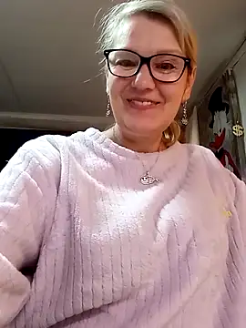 irinamaux online show from 25, 4, 2026