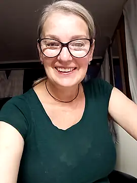 irinamaux online show from 23, 10, 2025