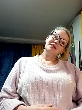 irinamaux online show from 8, 4, 2026