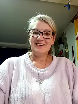 irinamaux online show from 30, 5, 2026