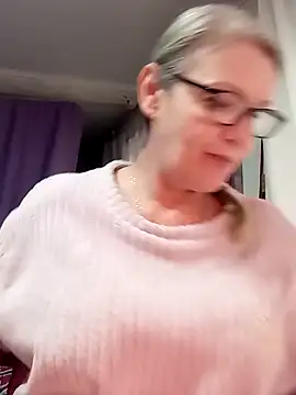 irinamaux online show from 25, 2, 2026