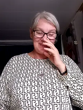 irinamaux online show from 25, 6, 2026