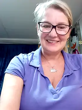 irinamaux online show from 16, 4, 2026