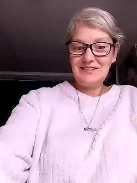 irinamaux online show from 4, 7, 2026