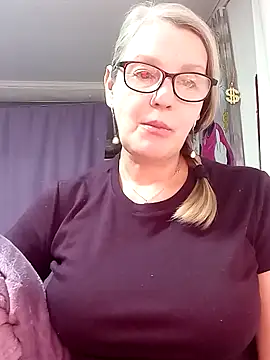 irinamaux online show from 28, 2, 2026