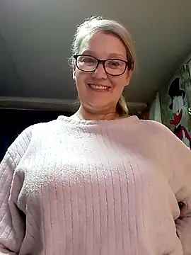 irinamaux online show from 4, 4, 2026