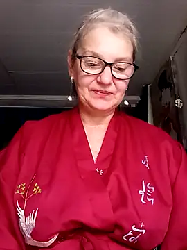 irinamaux online show from 17, 6, 2026